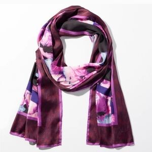 NWT White House Black Market Viola Oblong Scarf